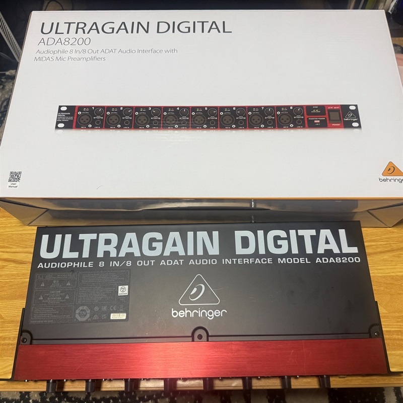 BEHRINGER ADA8200の画像